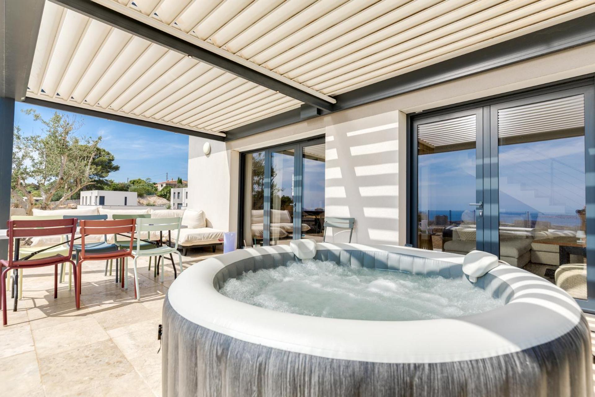 50 Nuances De Bleu Villa Марсилия Екстериор снимка